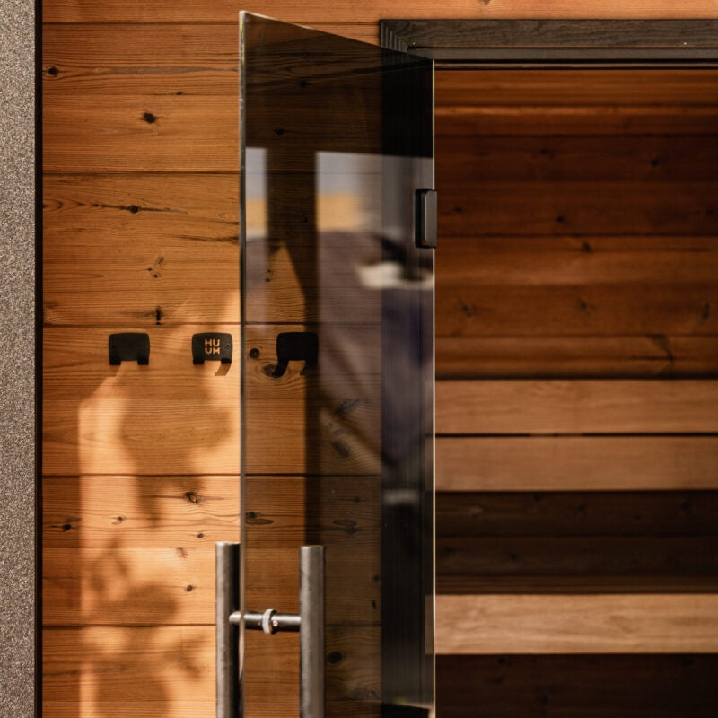 HUUM OVO Sauna Design Towel Hook Set, Black (3-Pack) - 02_lifestyle.jpg
