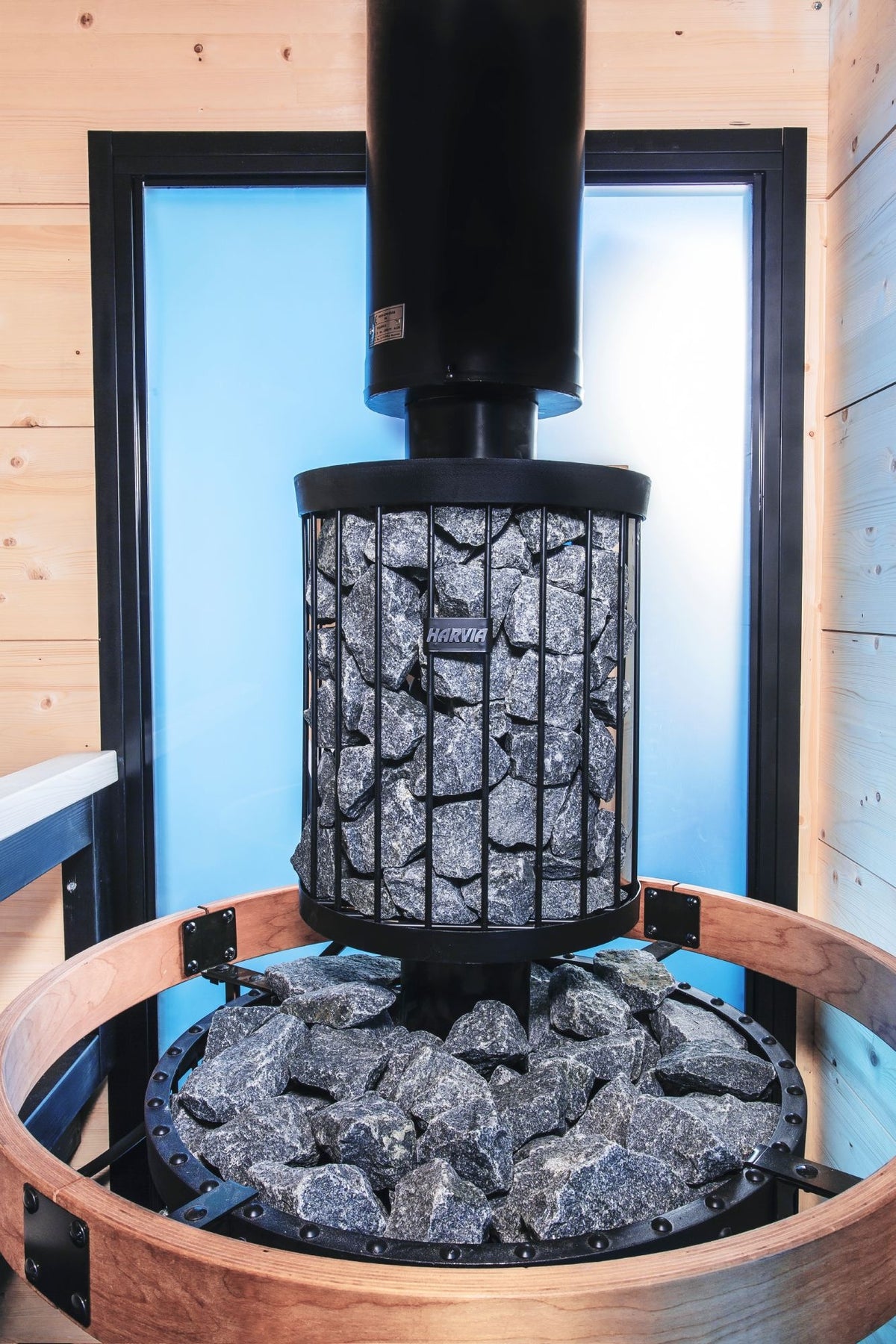 Harvia Legend Pipe mounted water heater tank - 02_lifestyle.jpg
