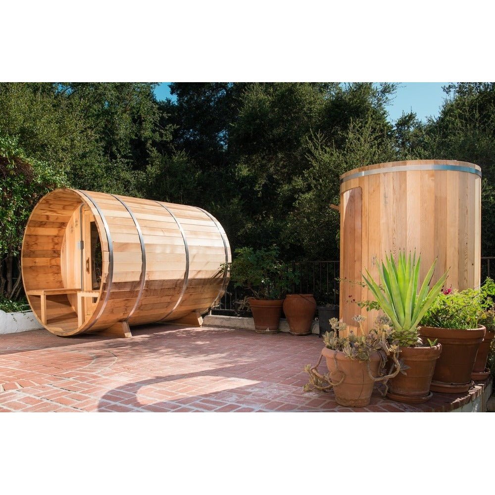 Rainbow Outdoor Shower (Knotty/Clear Red Cedar)